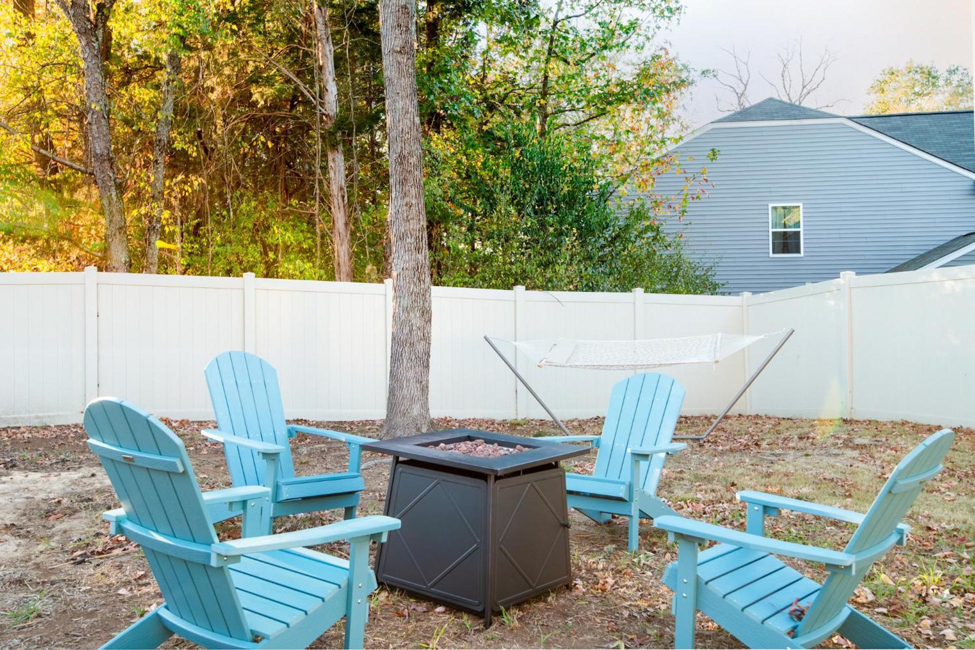 Villa Near Clt Airport - 4Bd - Backyard - Balcony à Charlotte Extérieur photo